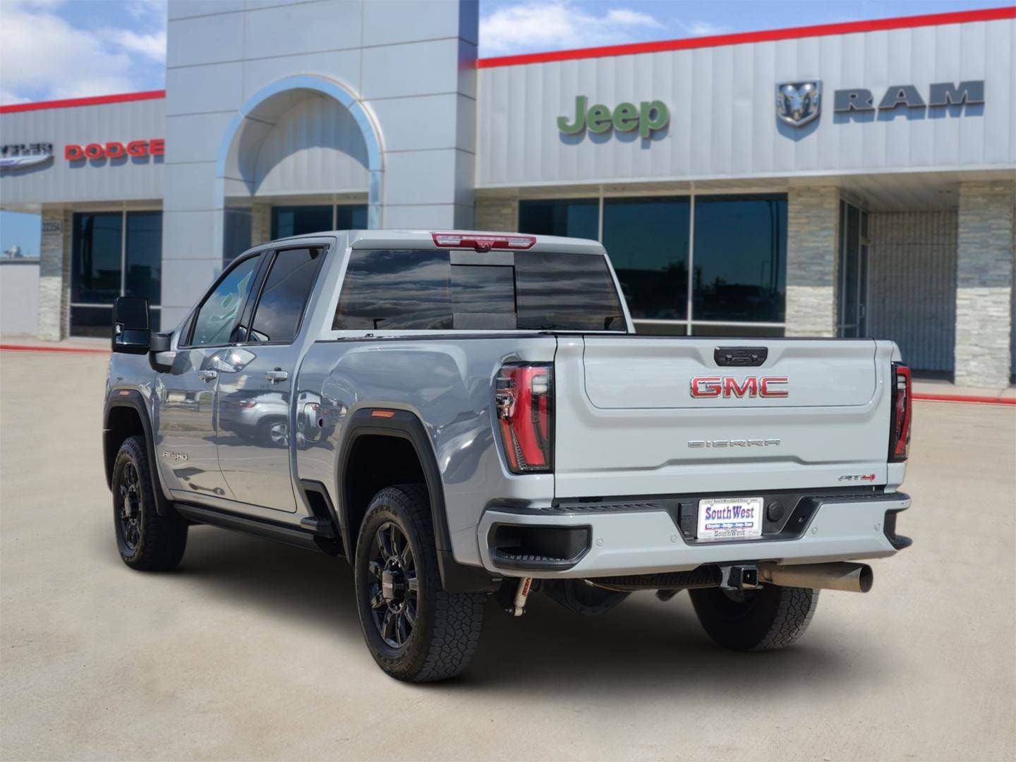 2024 GMC Sierra 2500HD 4WD Crew Cab Standard Bed AT4