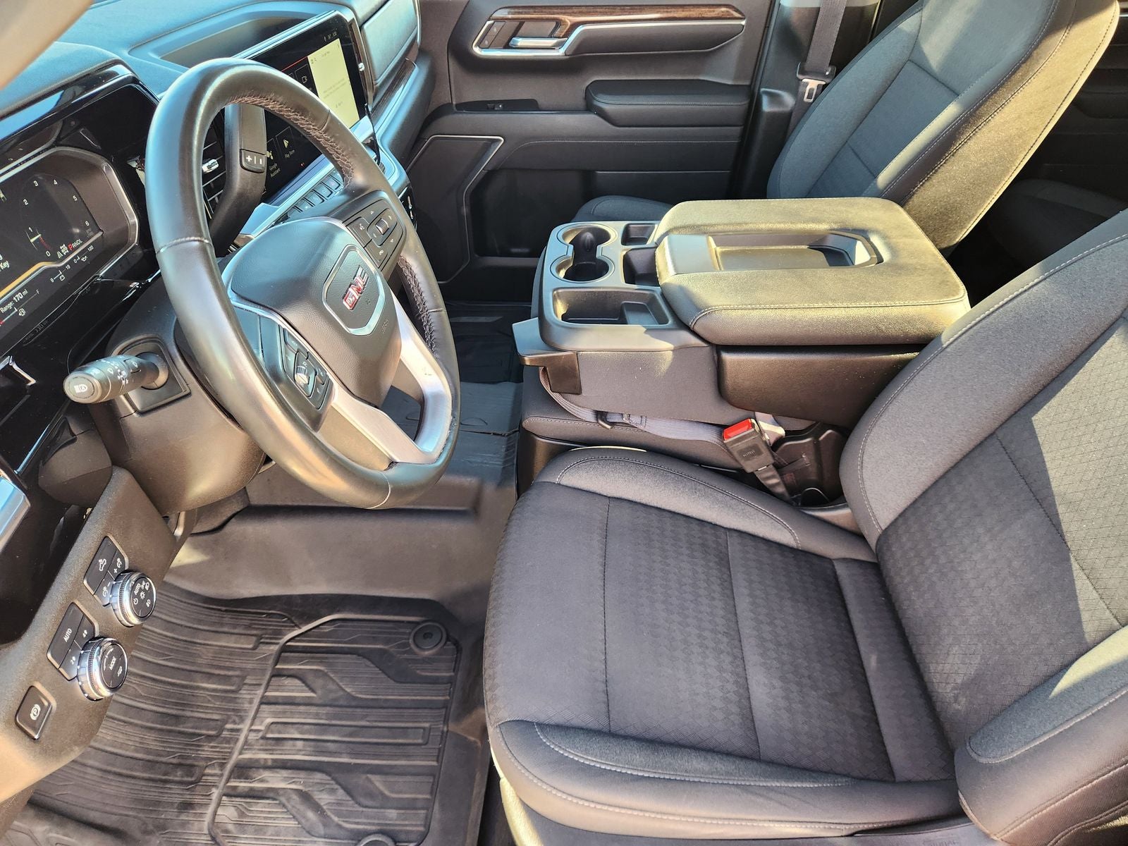 2023 GMC Sierra 1500 4WD Crew Cab Short Box Elevation with 3SB