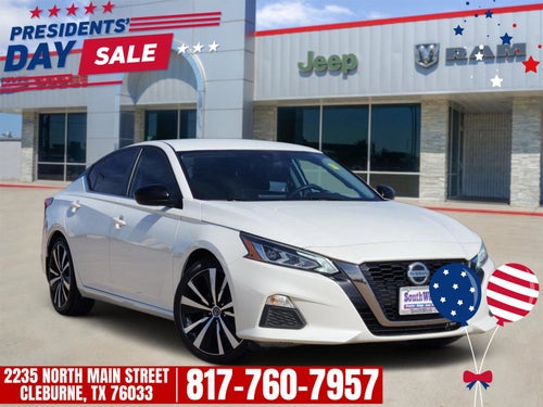 2022 Nissan Altima SR FWD