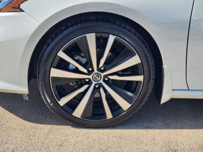 2022 Nissan Altima SR FWD