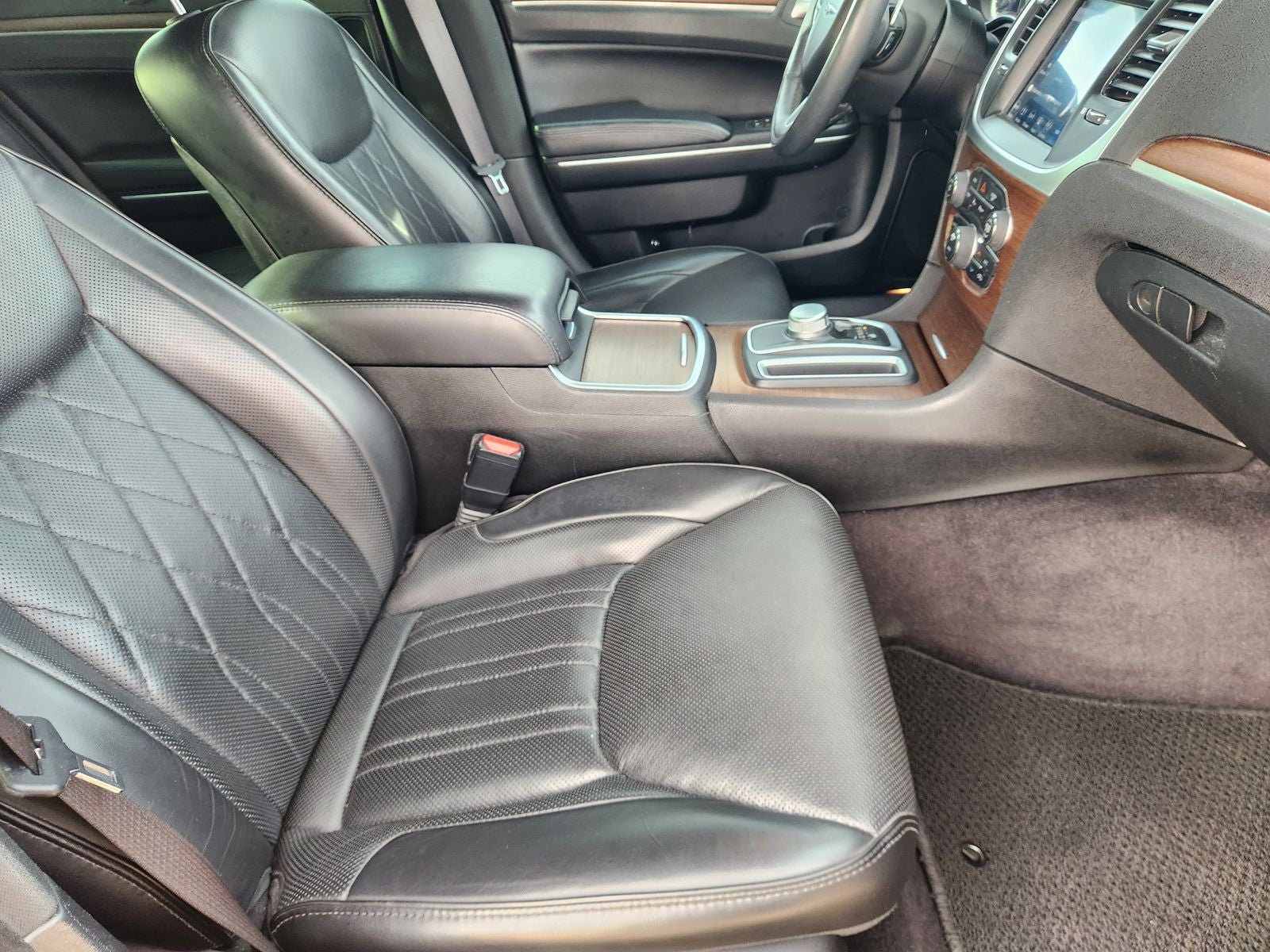 2018 Chrysler 300 300C