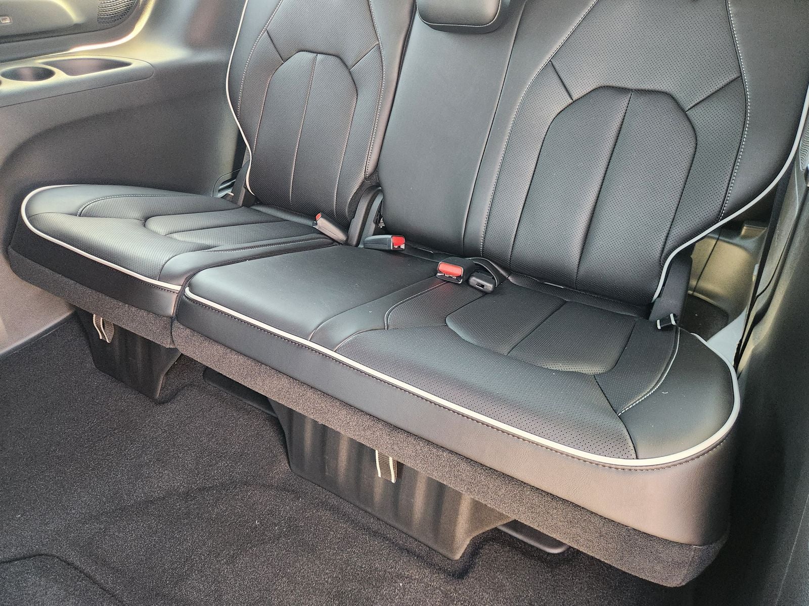 2027 Chrysler Pacifica PACIFICA LIMITED
