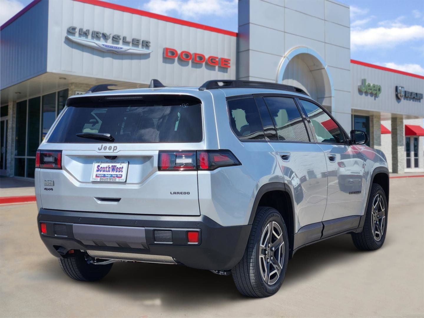2026 Jeep Cherokee CHEROKEE LAREDO 4X4