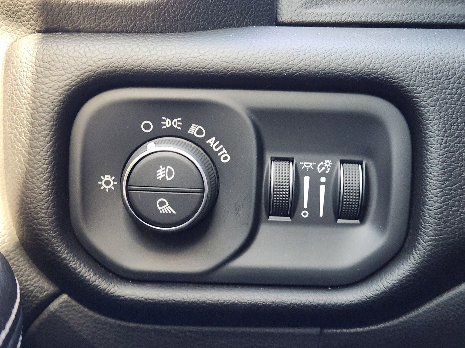 2022 RAM Ram 3500 Laramie Crew Cab 4x4 6'4' Box