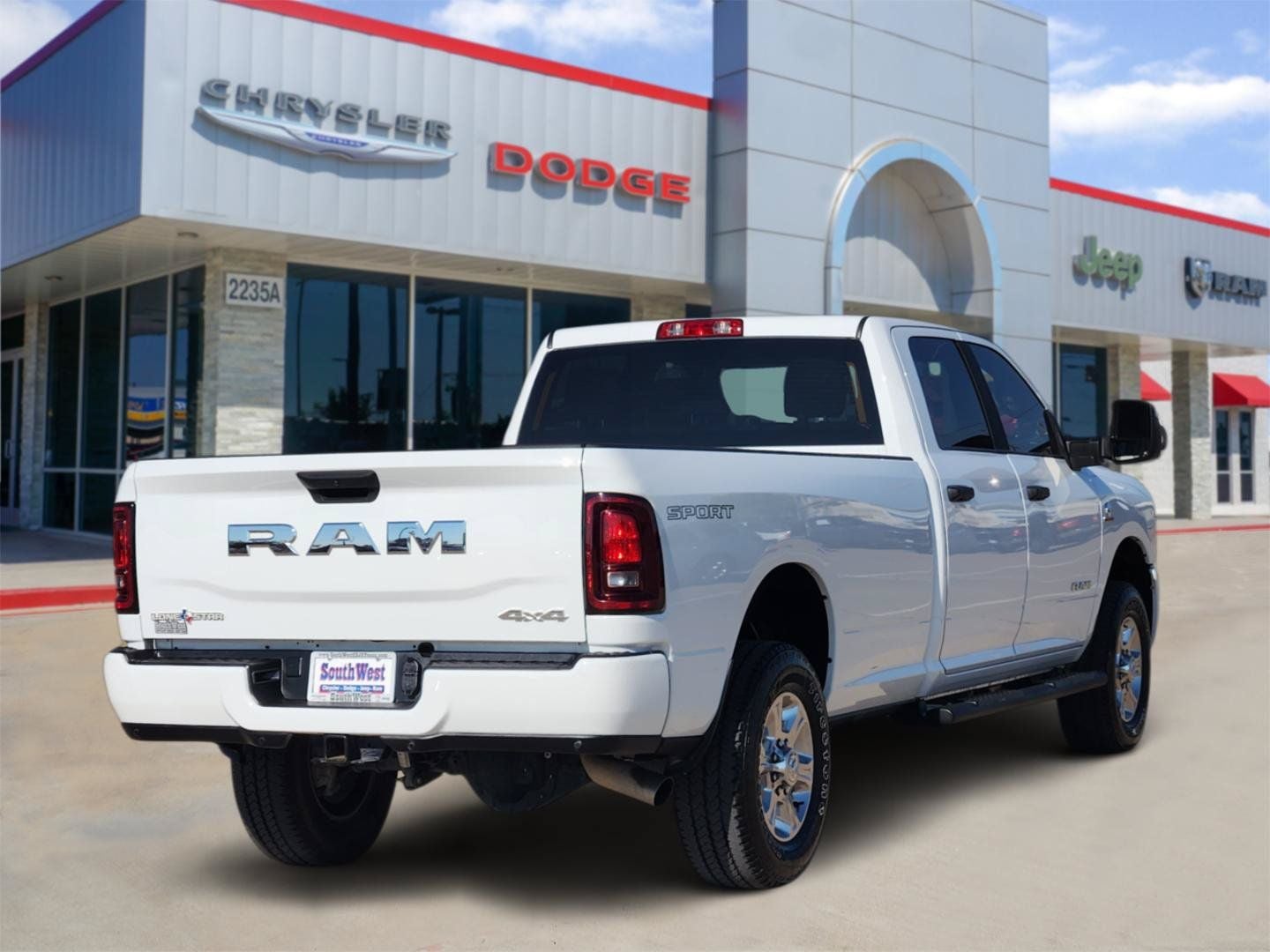 2025 RAM Ram 3500 Lone Star Crew Cab 4x4 8' Box