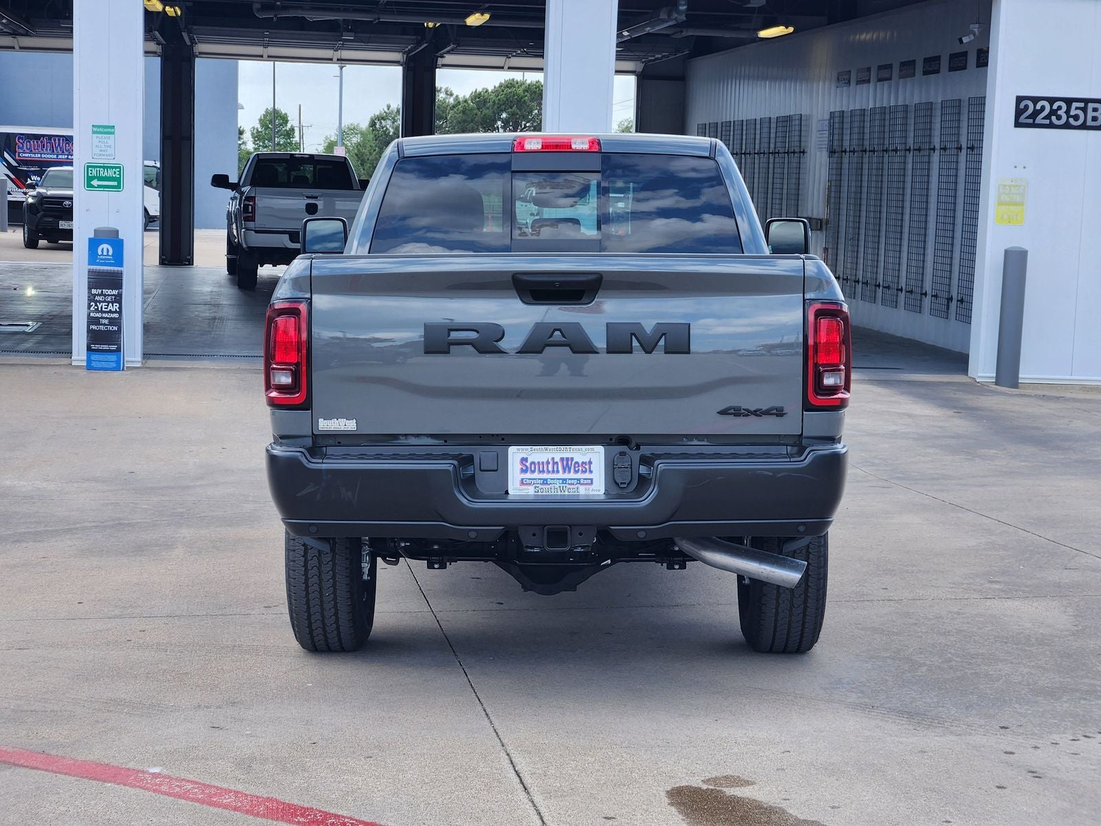 2026 RAM Ram 2500 RAM 2500 TRADESMAN CREW CAB 4X4 6'4' BOX