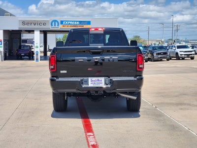 2026 RAM Ram 2500 RAM 2500 BLACK EXPRESS CREW CAB 4X4 8' BOX