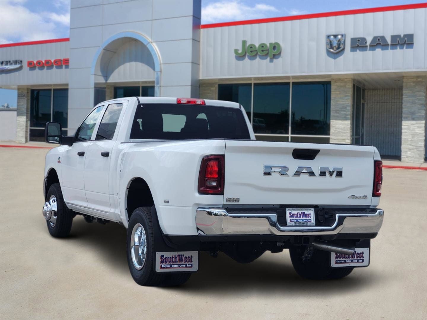 2026 RAM Ram 3500 RAM 3500 TRADESMAN CREW CAB 4X4 8' BOX