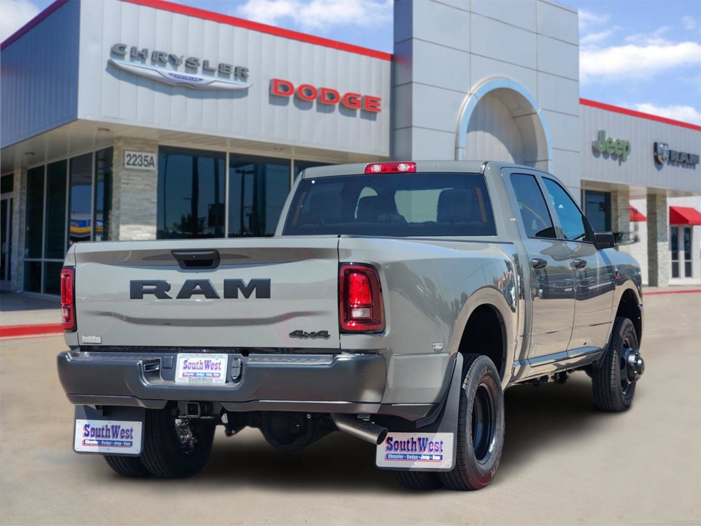 2026 RAM Ram 3500 RAM 3500 TRADESMAN CREW CAB 4X4 8' BOX