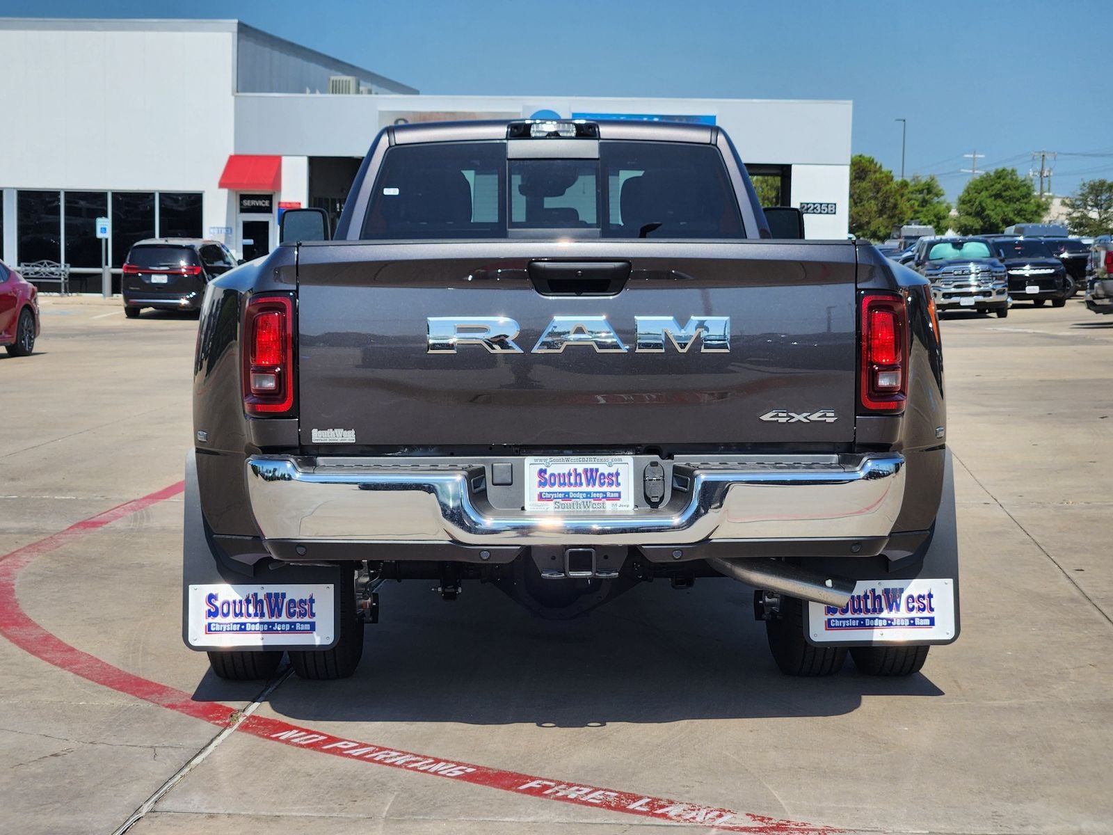 2026 RAM Ram 3500 RAM 3500 TRADESMAN CREW CAB 4X4 8' BOX