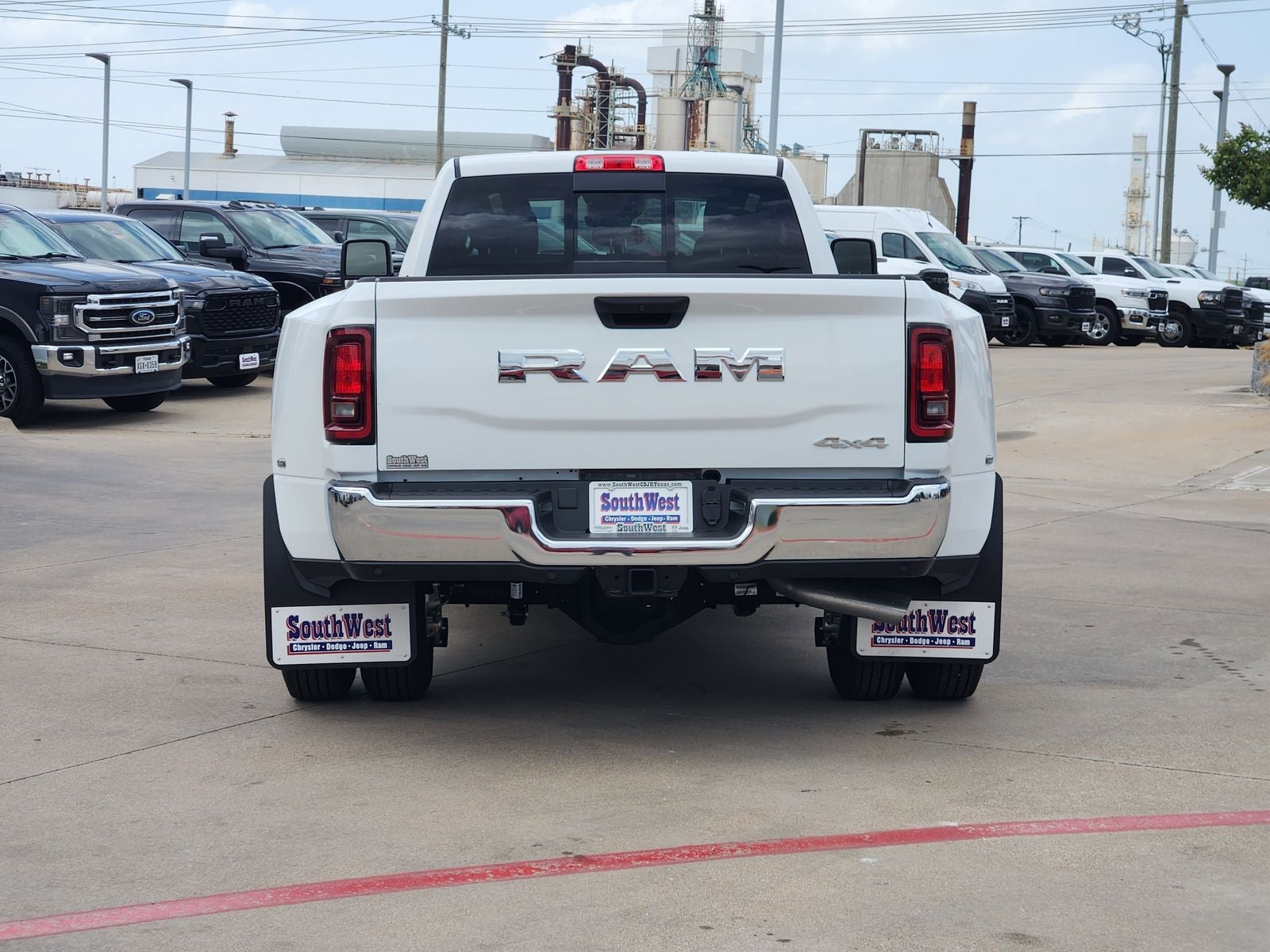 2026 RAM Ram 3500 RAM 3500 TRADESMAN CREW CAB 4X4 8' BOX