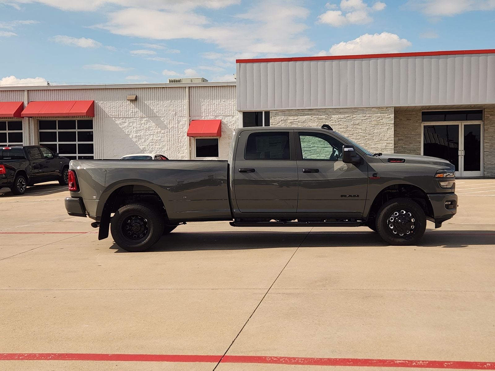 2026 RAM Ram 3500 RAM 3500 LONE STAR CREW CAB 4X4 8' BOX