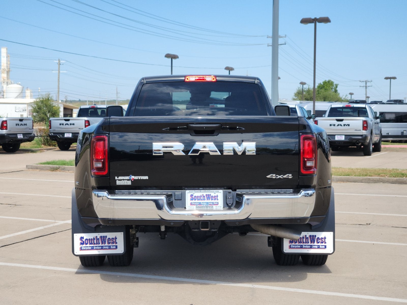 2025 RAM Ram 3500 Lone Star Crew Cab 4x4 8' Box