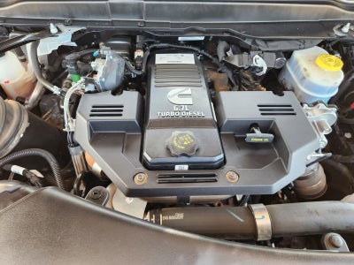 2024 RAM Ram 3500 Laramie Crew Cab 4x4 8' Box