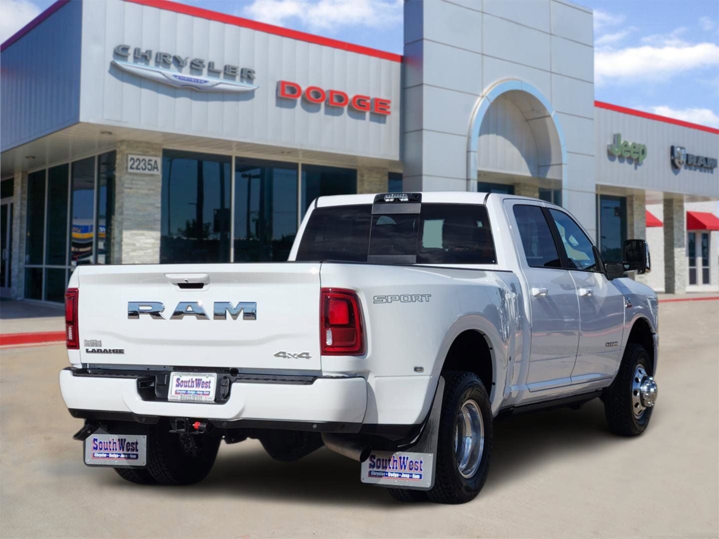 2025 RAM Ram 3500 Laramie Crew Cab 4x4 8' Box