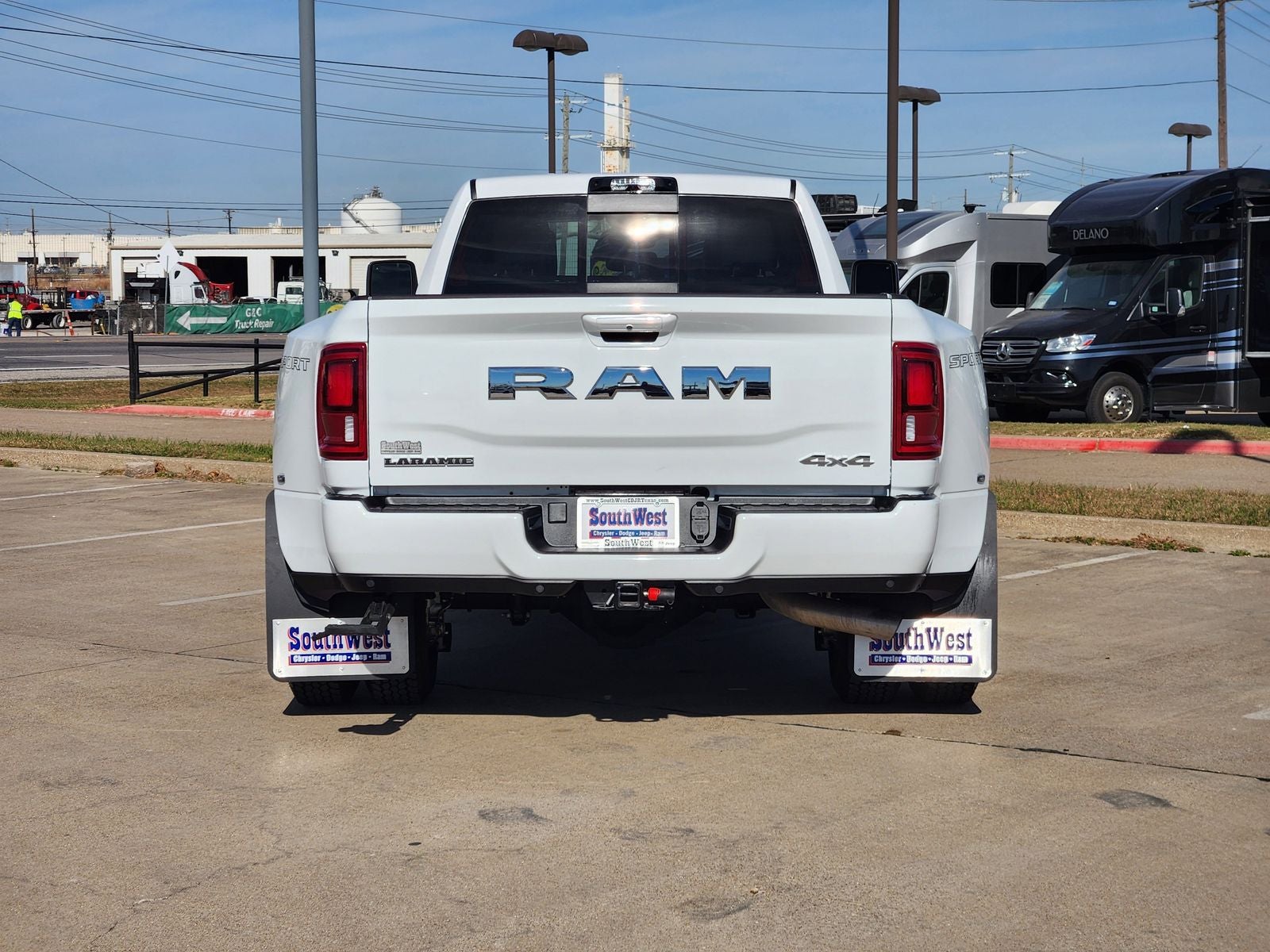 2025 RAM Ram 3500 Laramie Crew Cab 4x4 8' Box