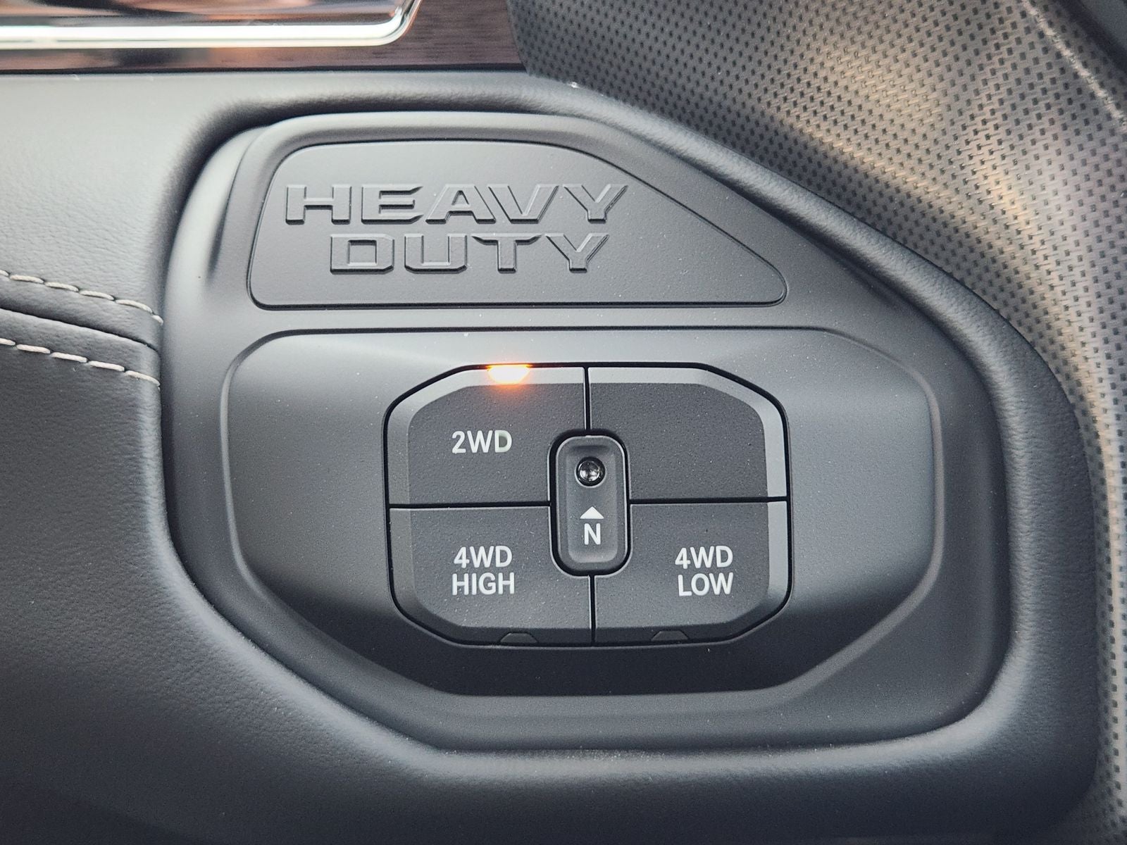 2026 RAM Ram 3500 RAM 3500 LIMITED MEGA CAB 4X4 6'4' BOX