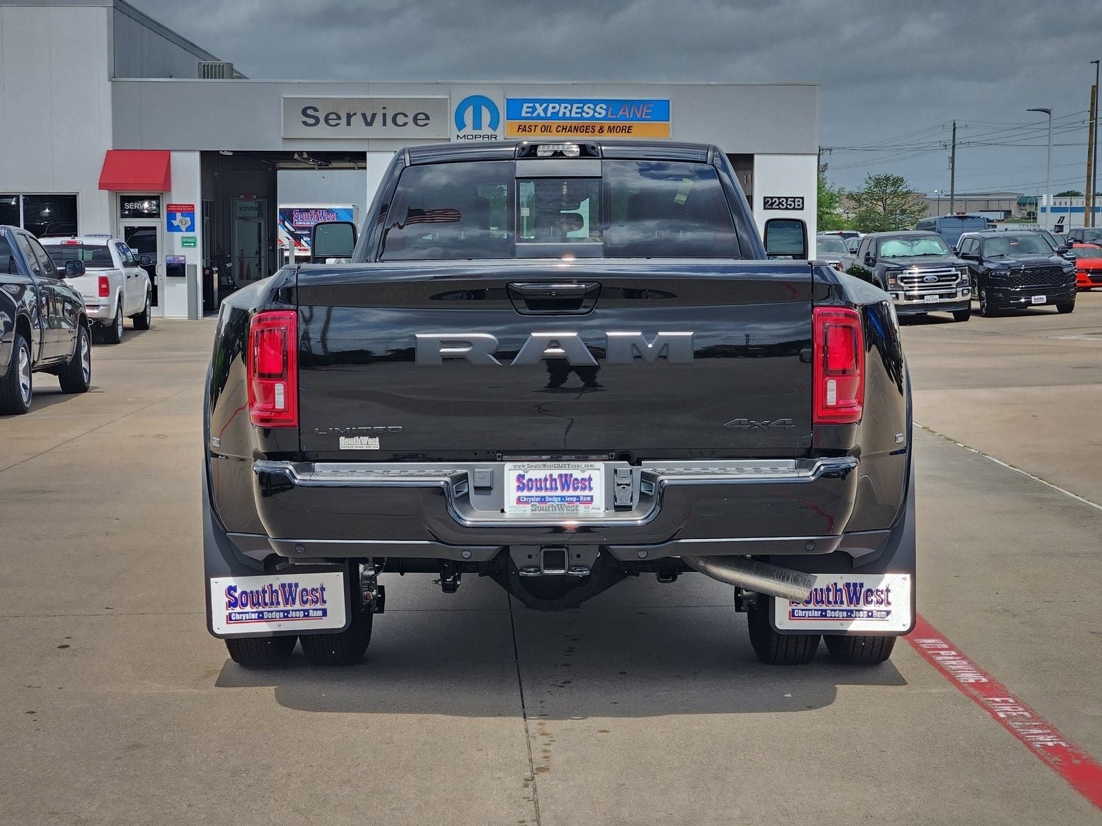 2026 RAM Ram 3500 RAM 3500 LIMITED CREW CAB 4X4 8' BOX