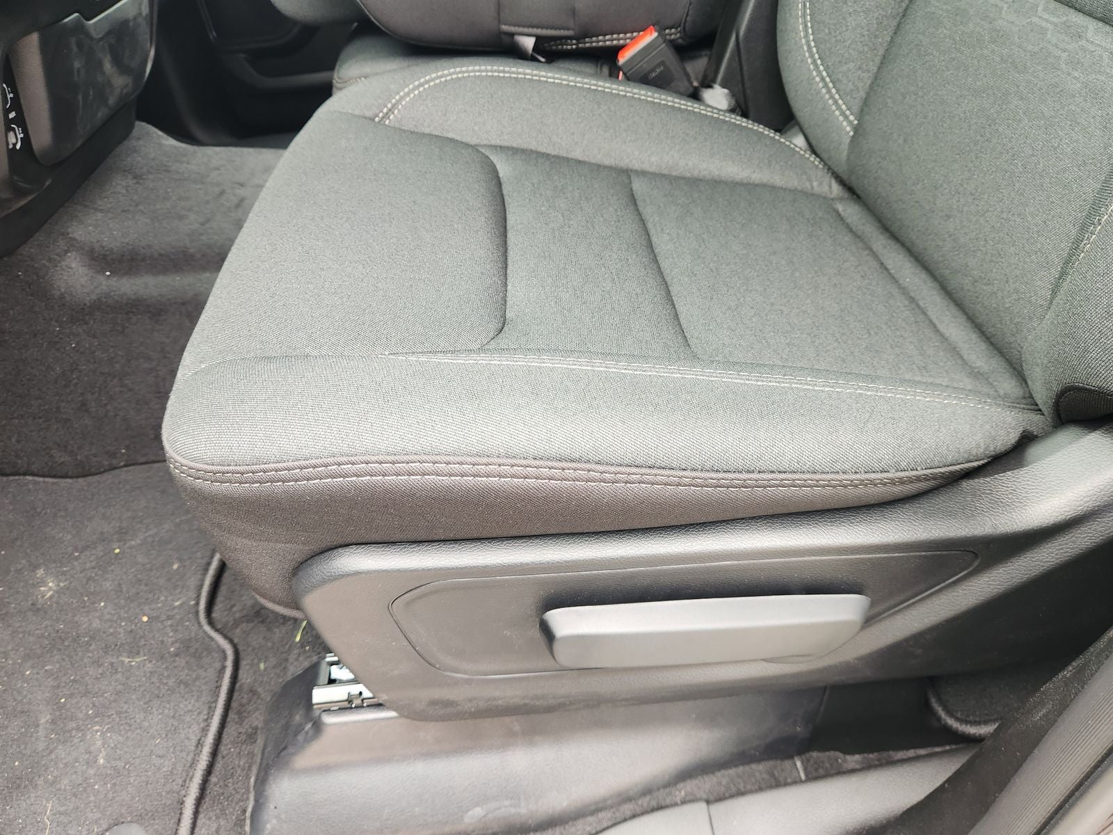 2026 RAM Ram 1500 RAM 1500 EXPRESS CREW CAB 4X2 5'7' BOX