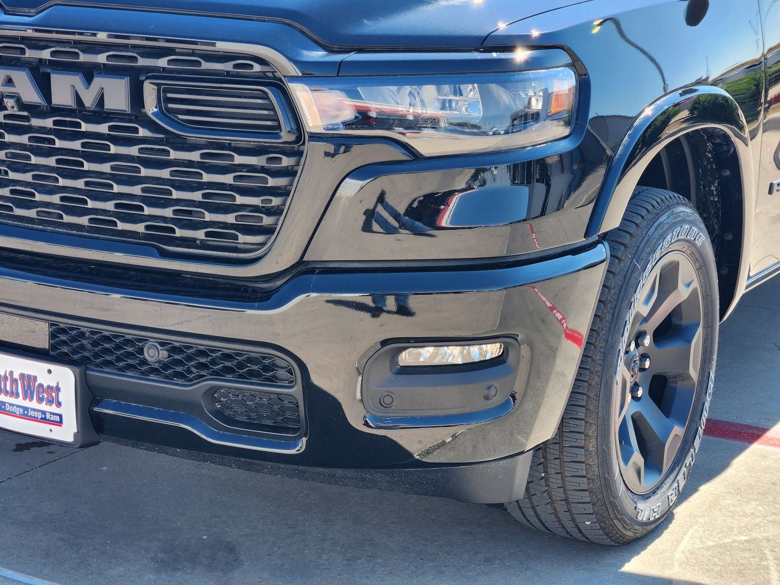 2026 RAM Ram 1500 RAM 1500 LONE STAR CREW CAB 4X4 5'7' BOX