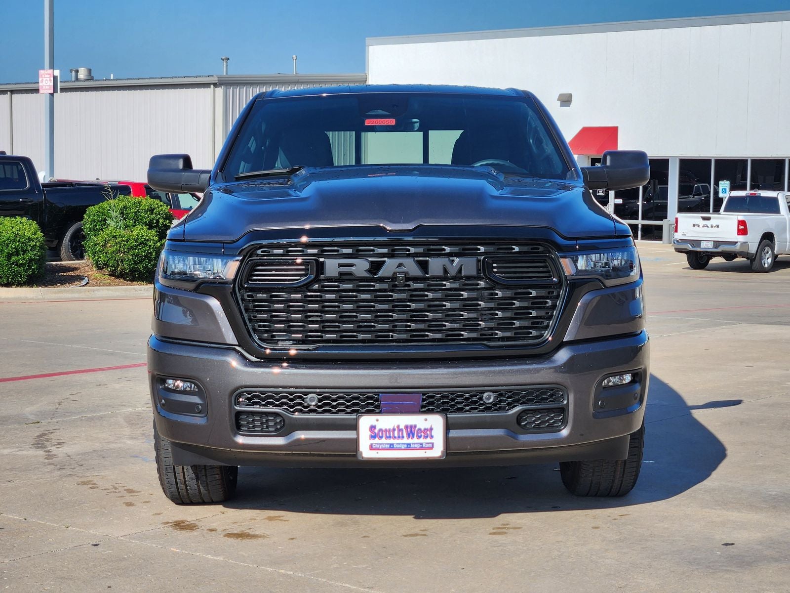 2026 RAM Ram 1500 RAM 1500 EXPRESS CREW CAB 4X4 5'7' BOX