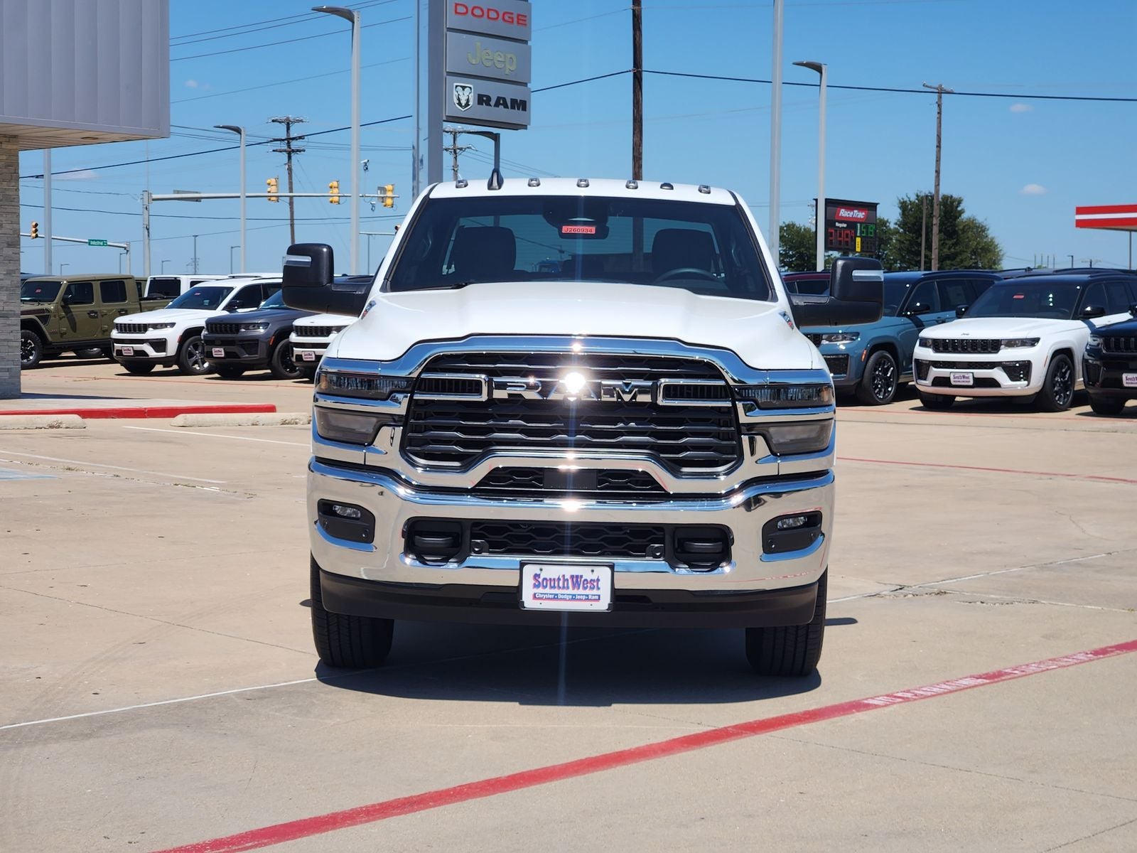 2026 RAM Ram 2500 RAM 2500 TRADESMAN CREW CAB 4X4 6'4' BOX