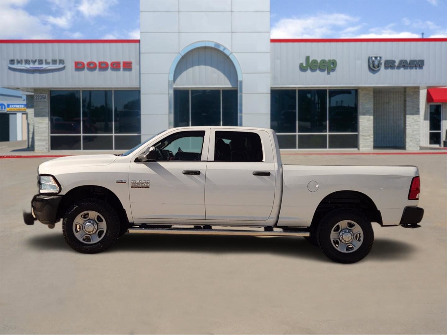 2017 RAM Ram 2500 Tradesman Crew Cab 4x4 6'4' Box