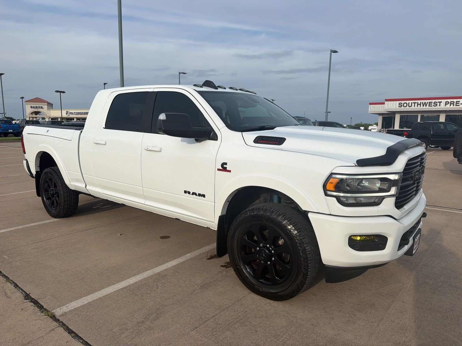 2022 RAM Ram 2500 Laramie Mega Cab 4x4 6'4' Box