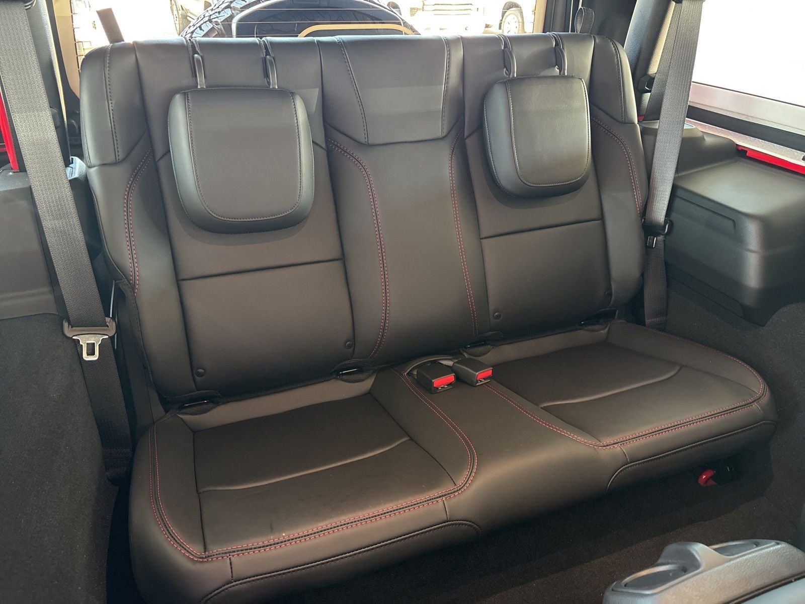 2025 Jeep Wrangler 2-Door Recon 4x4