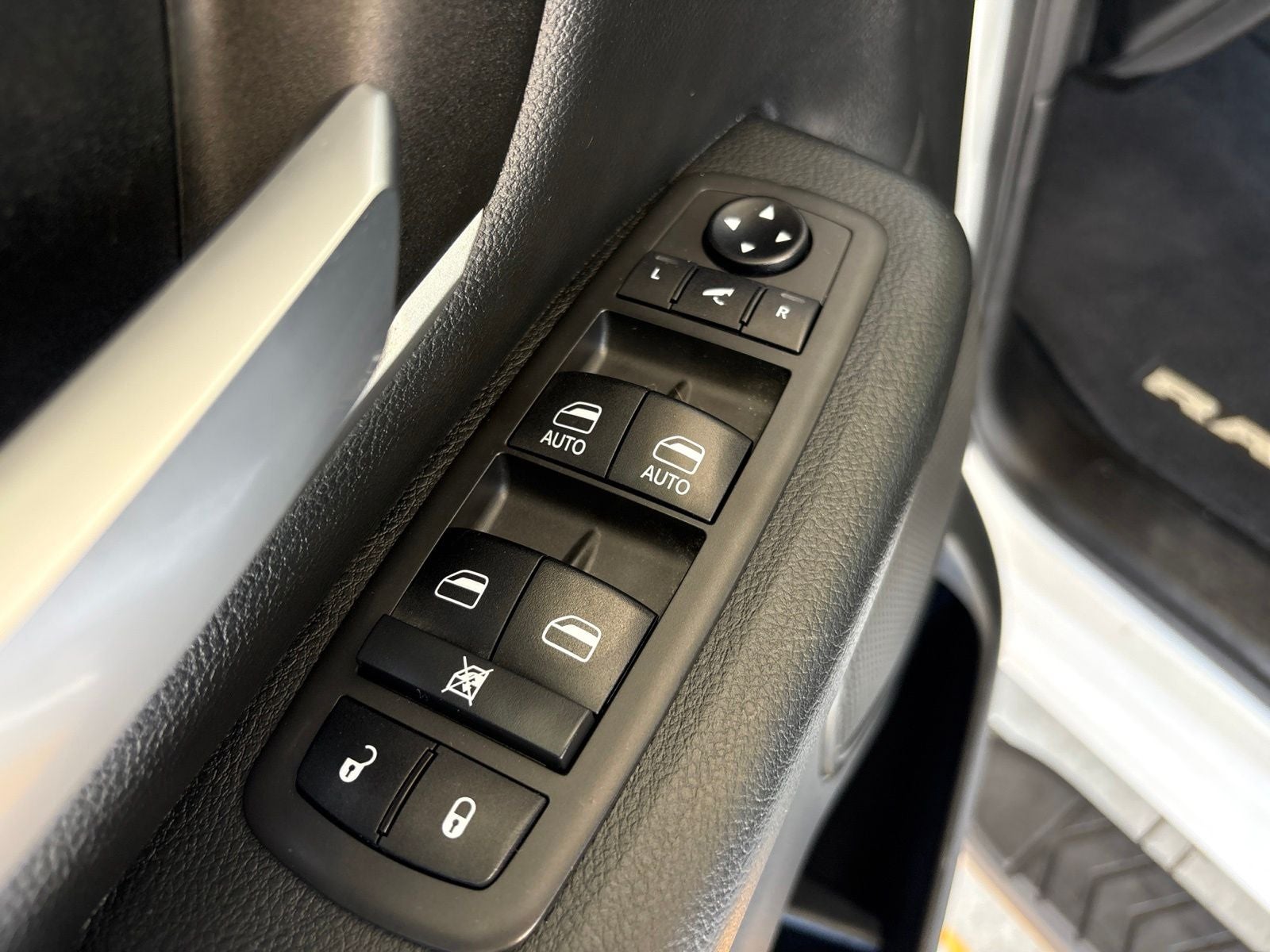 2021 RAM Ram 1500 Lone Star Crew Cab 4x2 5'7' Box