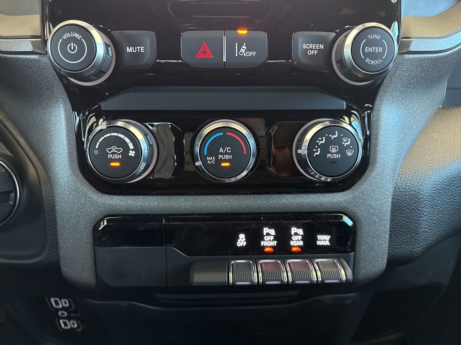 2026 RAM Ram 1500 Express