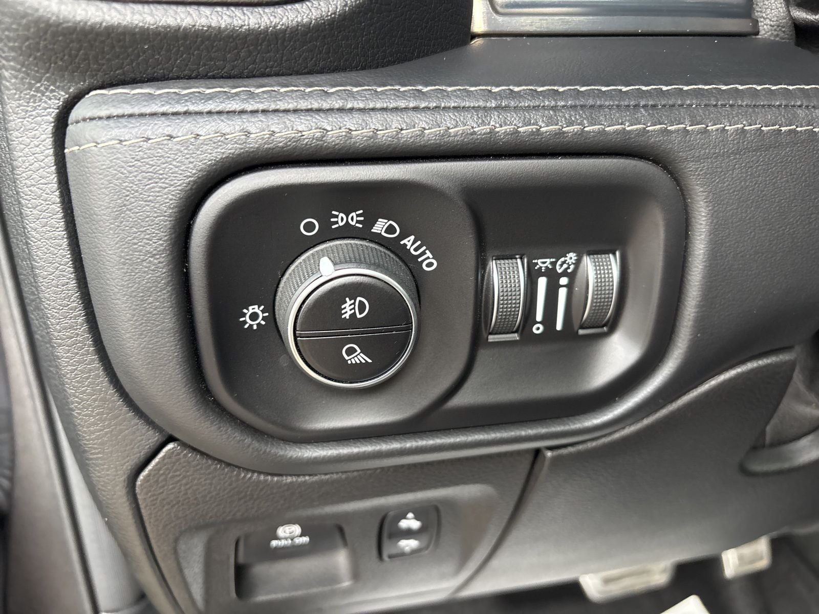 2021 RAM Ram 1500 Limited Crew Cab 4x4 5'7' Box