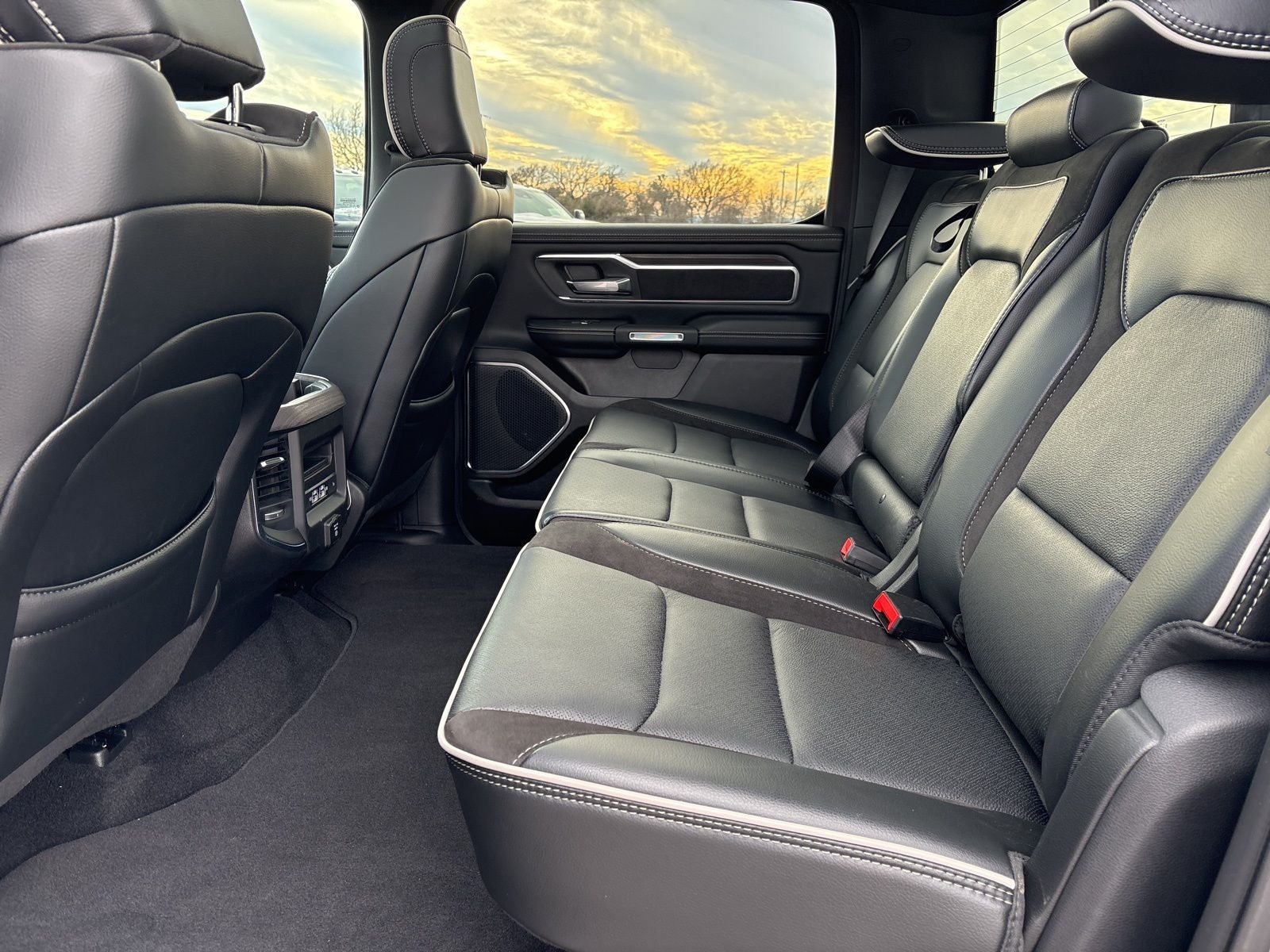 2025 RAM Ram 1500 Laramie Crew Cab 4x4 5'7' Box