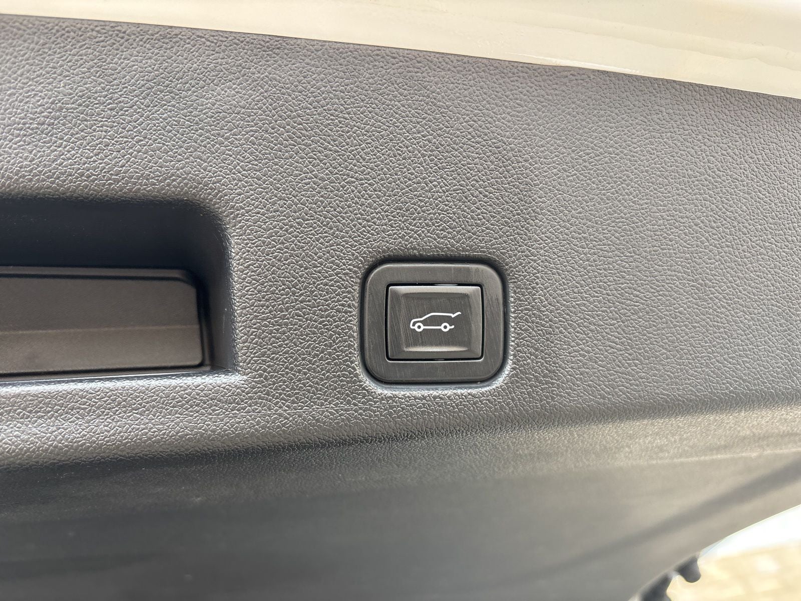 2024 Chevrolet Traverse FWD LS