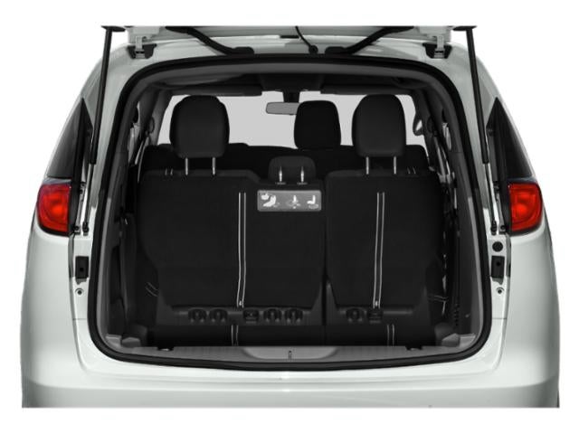 2020 Chrysler Voyager LX