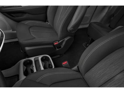 2020 Chrysler Voyager LX