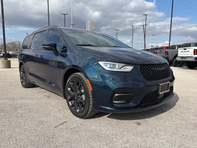 2023 Chrysler Pacifica Touring L AWD