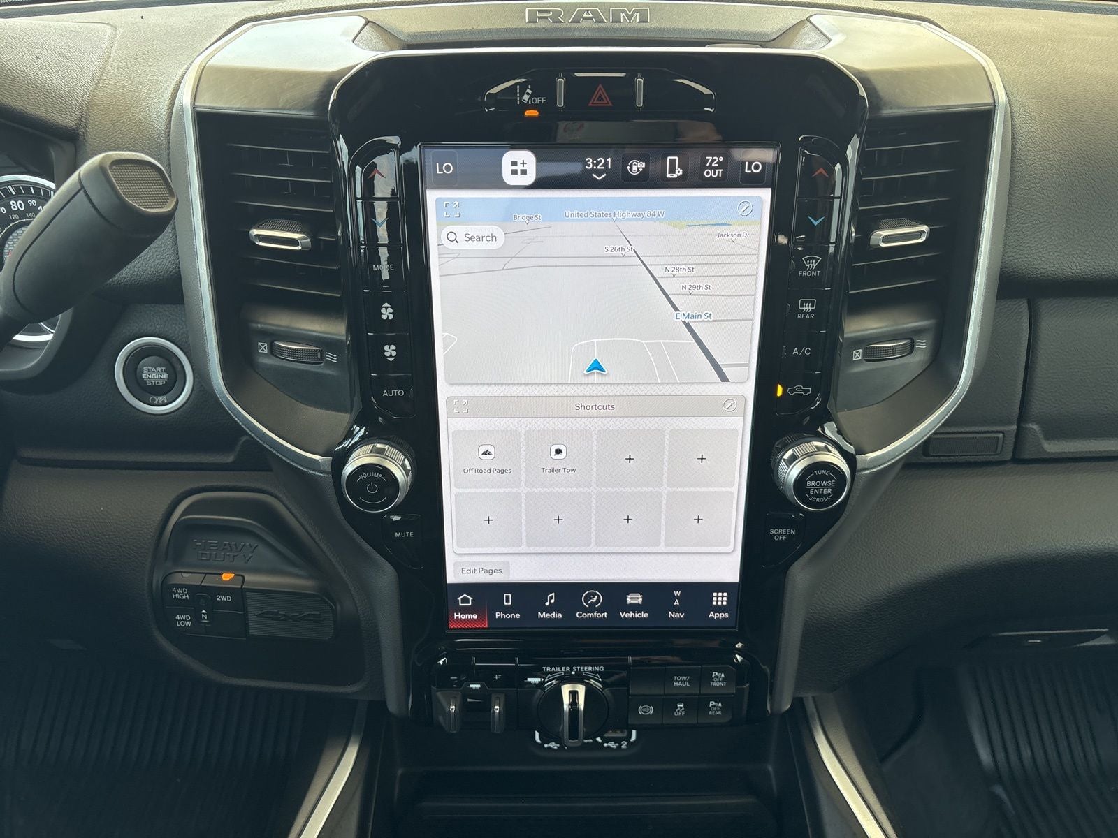 2024 RAM Ram 3500 Big Horn Crew Cab 4x4 8' Box