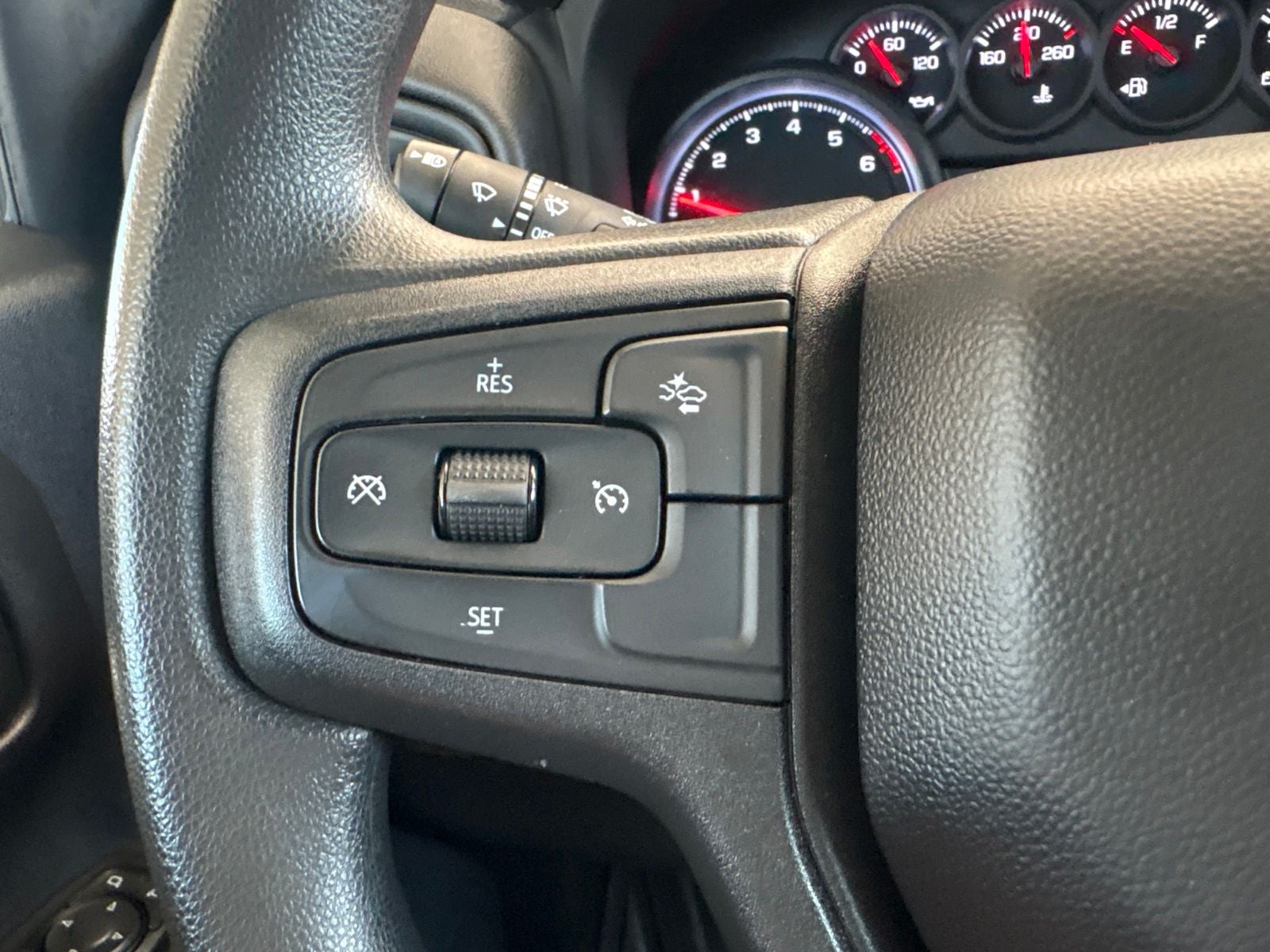 2024 Chevrolet Silverado 1500 4WD Crew Cab Short Bed Custom Trail Boss