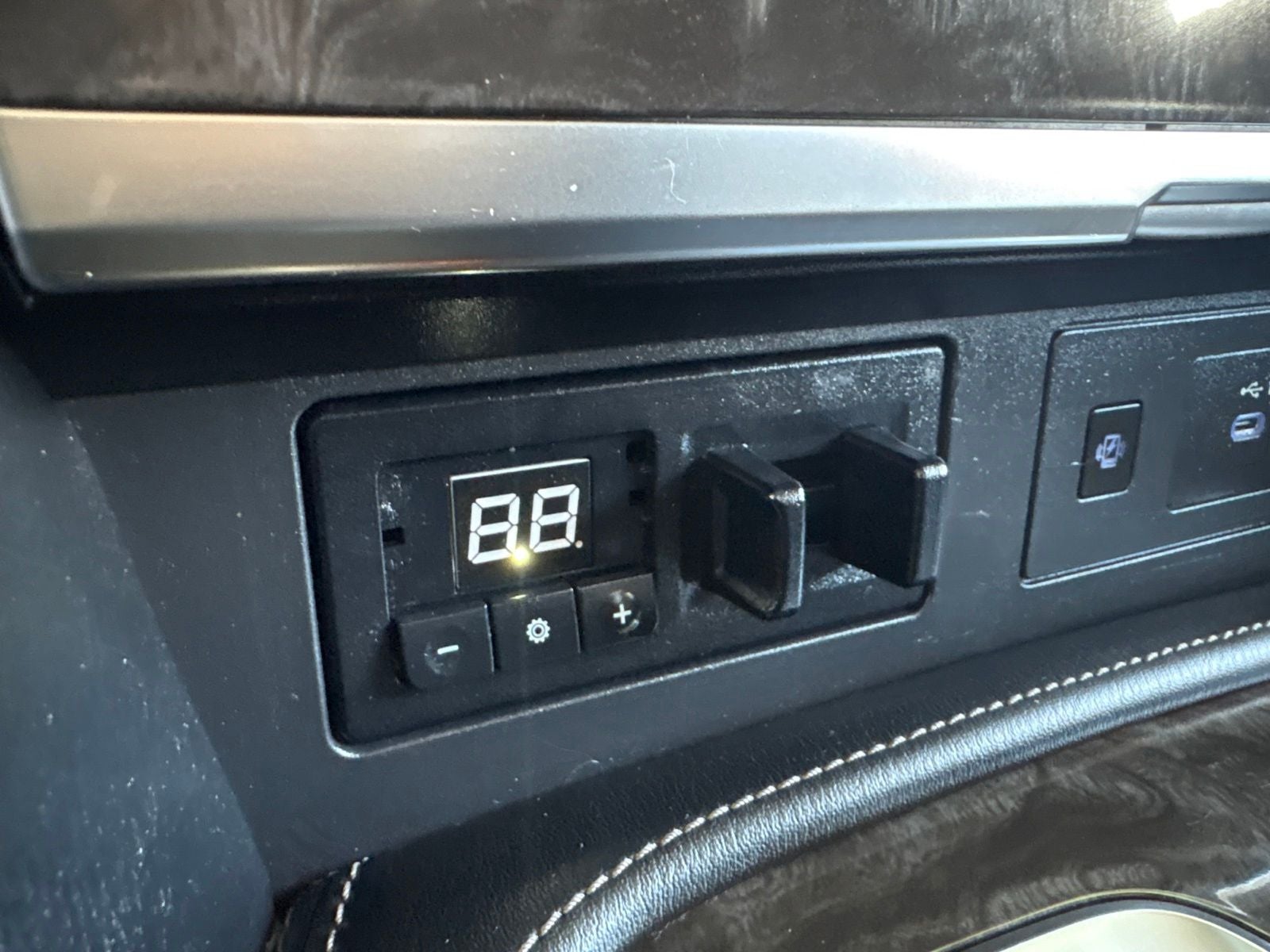 2022 Nissan Armada Platinum 2WD