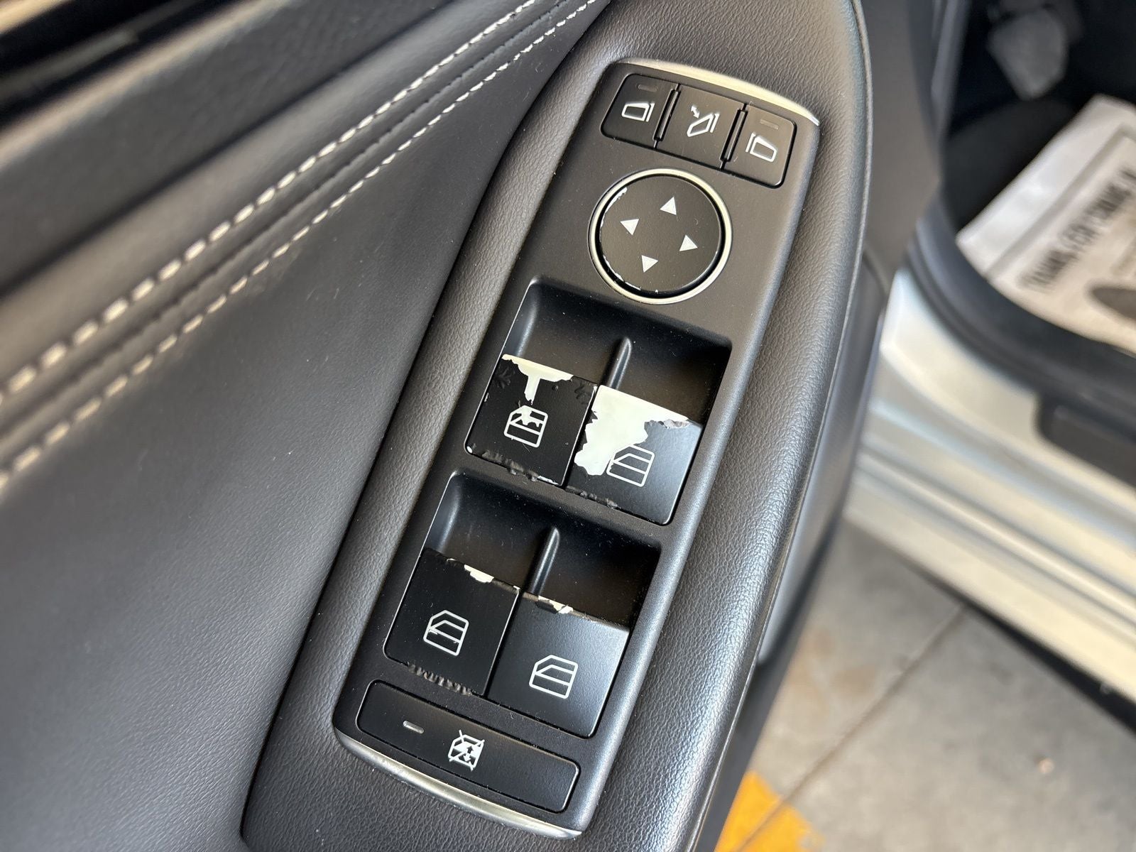 2019 INFINITI QX30 LUXE