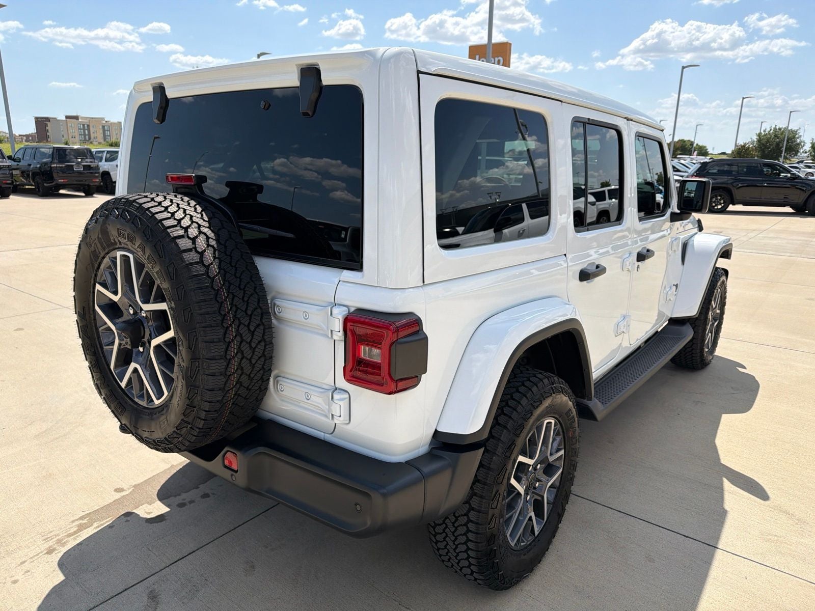 2026 Jeep Wrangler WRANGLER 4-DOOR SAHARA