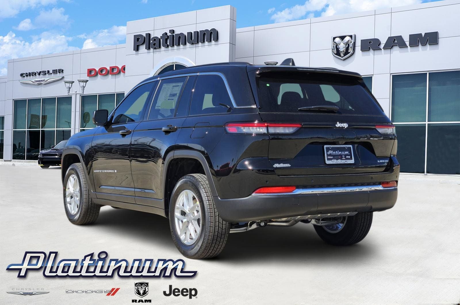 2026 Jeep Grand Cherokee GRAND CHEROKEE LAREDO 4X2