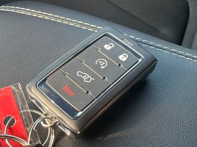 2027 Jeep Grand Cherokee GRAND CHEROKEE LAREDO X 4X2