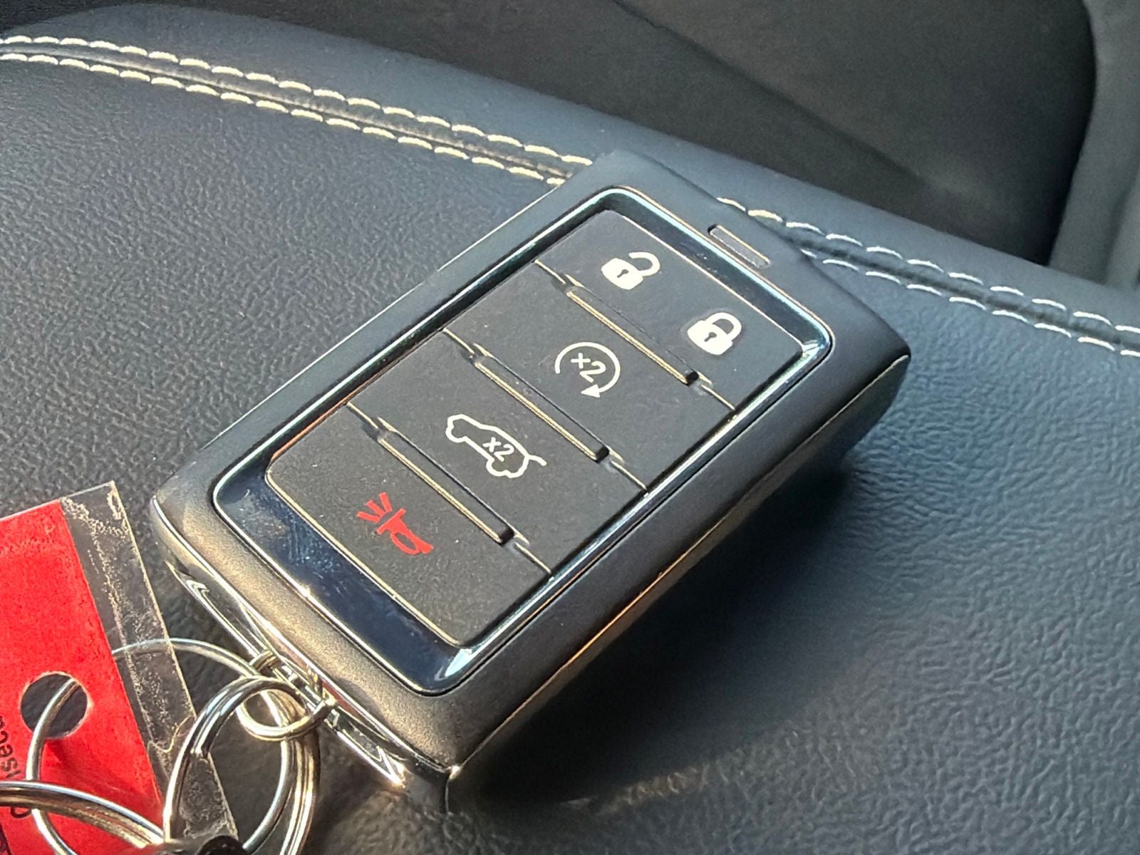 2027 Jeep Grand Cherokee GRAND CHEROKEE LAREDO X 4X2