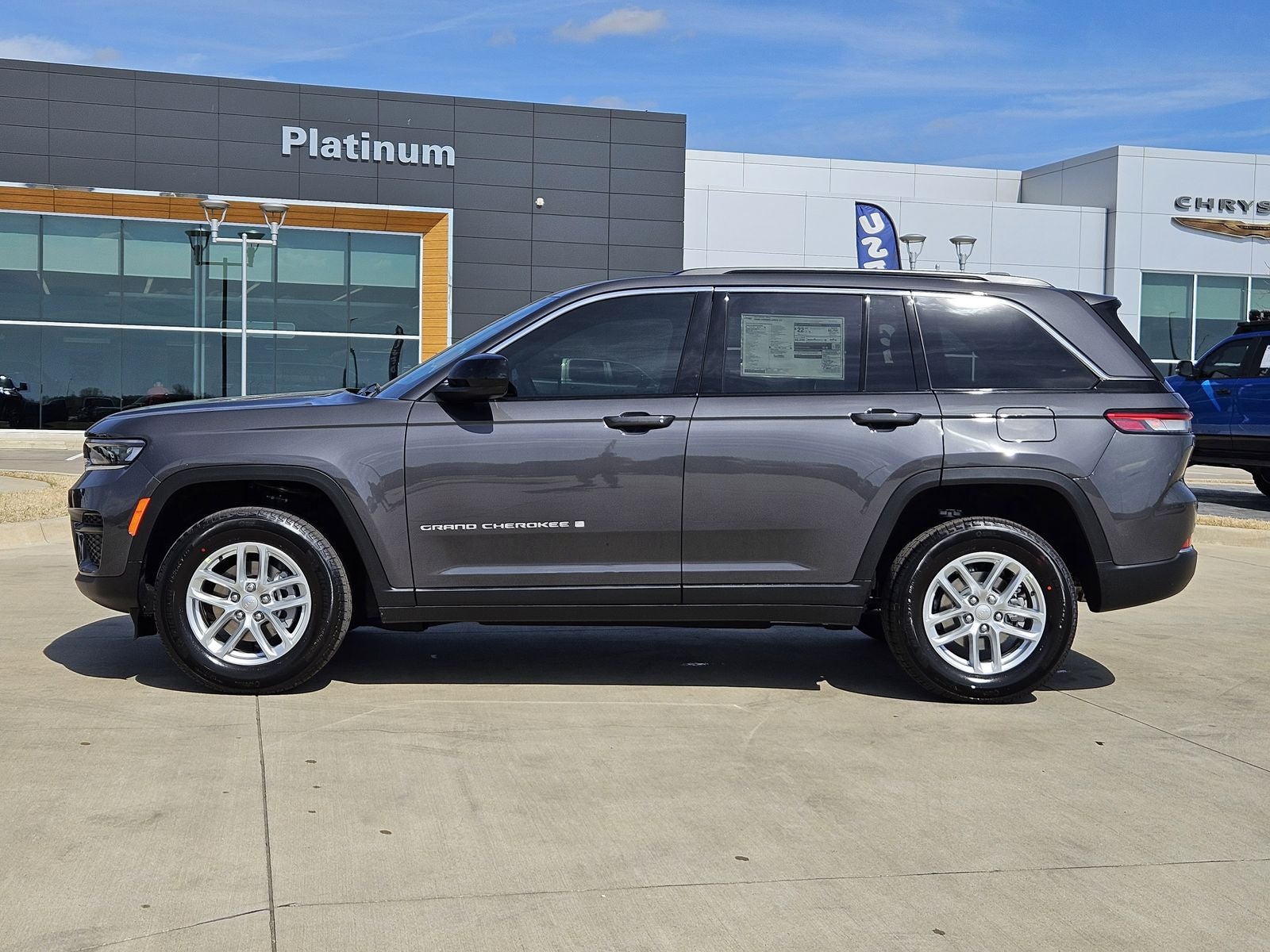 2026 Jeep Grand Cherokee GRAND CHEROKEE LAREDO 4X2