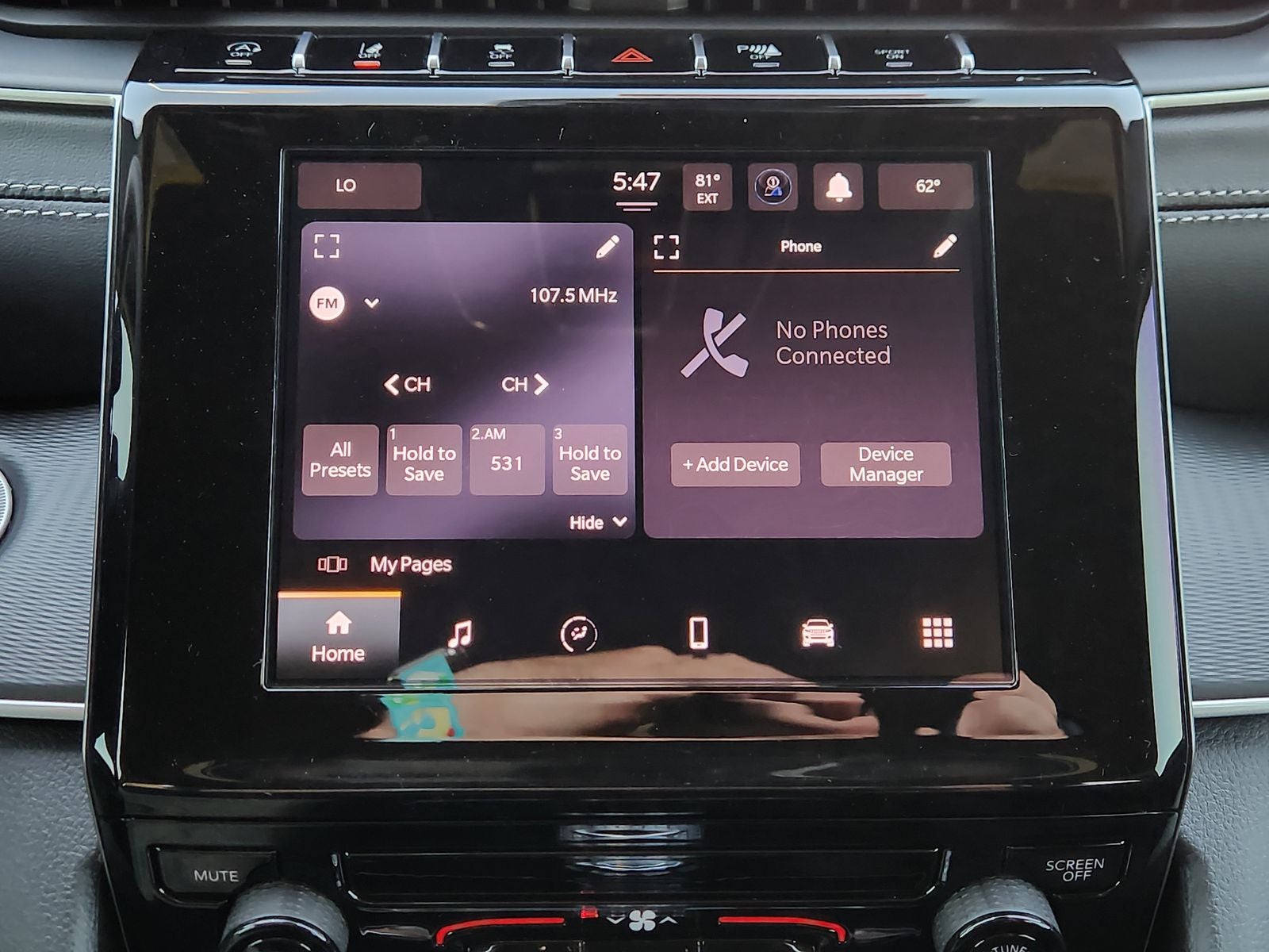 2026 Jeep Grand Cherokee GRAND CHEROKEE LAREDO 4X2