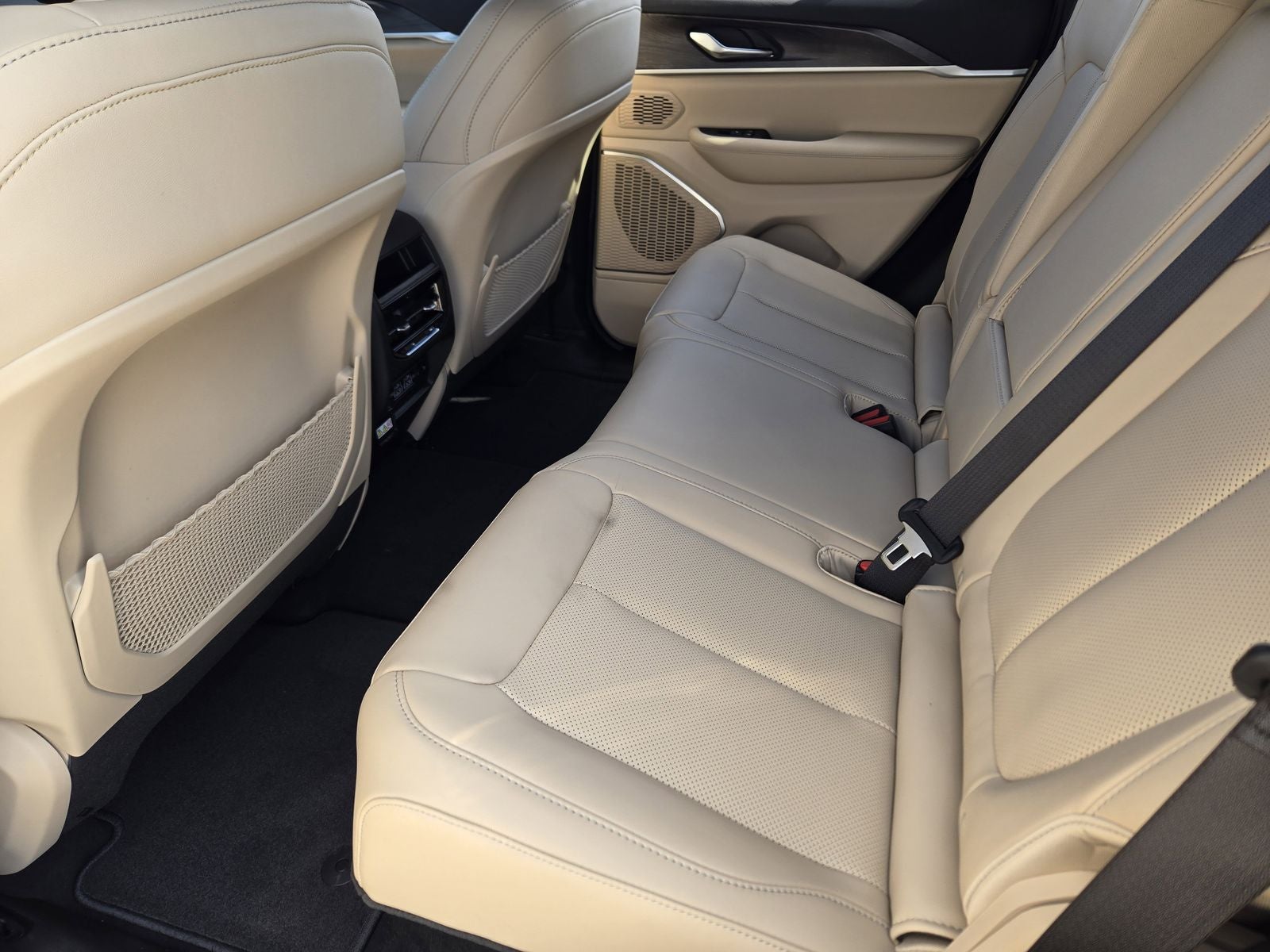 2025 Jeep Grand Cherokee GRAND CHEROKEE LIMITED 4X2