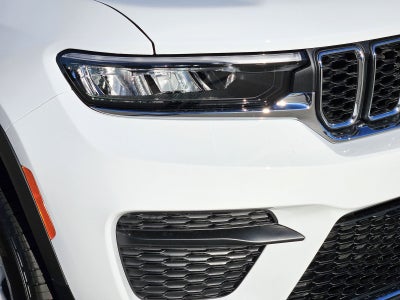 2025 Jeep Grand Cherokee GRAND CHEROKEE LAREDO X 4X4