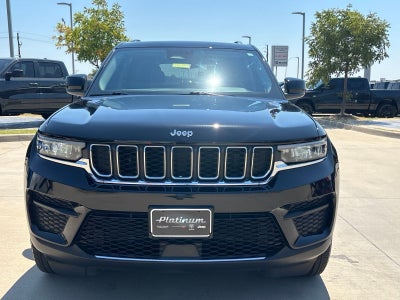2023 Jeep Grand Cherokee Laredo X 4x4